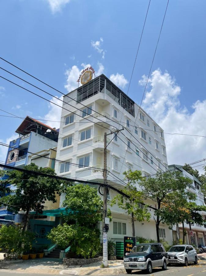 Mai Vang 2* TP. Hồ Chí Minh